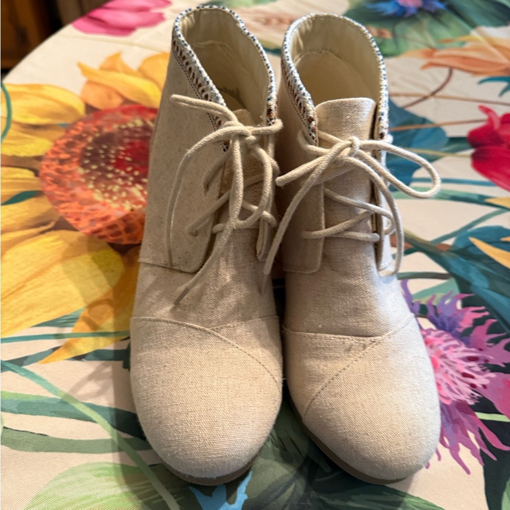 Maurices Chukka Beige Lace-Up Boots